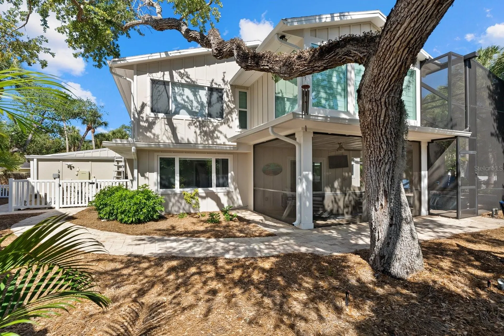 5045 Oxford Drive Sarasota FL 34242