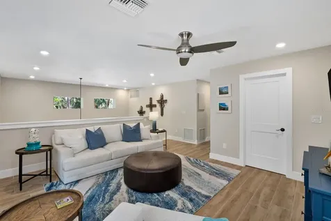 5045 Oxford Drive Sarasota FL 34242