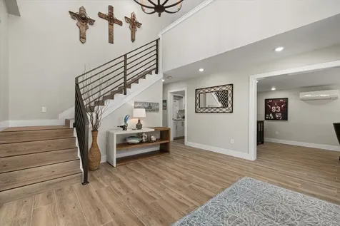 5045 Oxford Drive Sarasota FL 34242