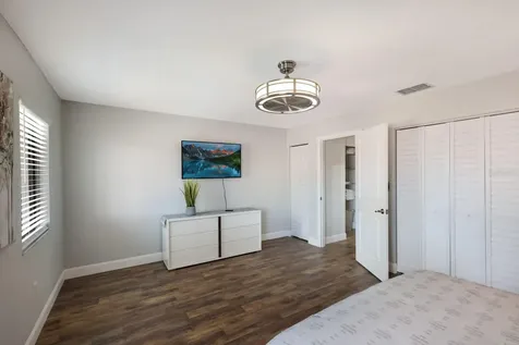 339 Barcelona Drive Bradenton FL 34210