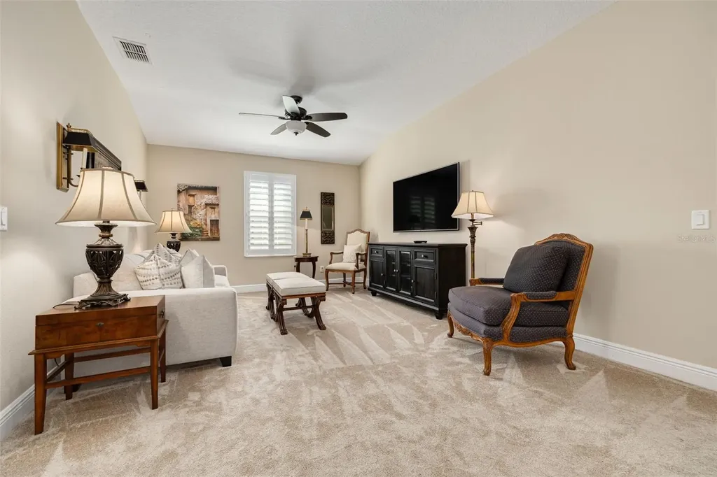 11418 Crowned Sparrow Lane Tampa FL 33626