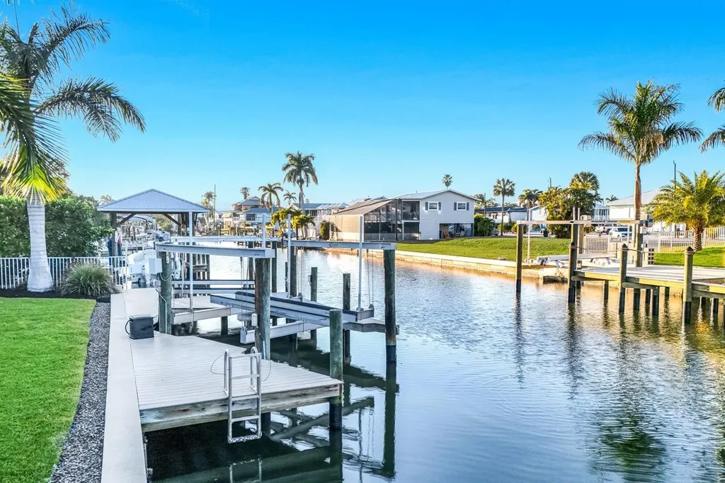 231 Sterling Avenue Fort Myers Beach FL 33931