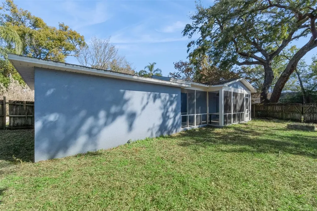1304 Perkins Road Orlando FL 32809