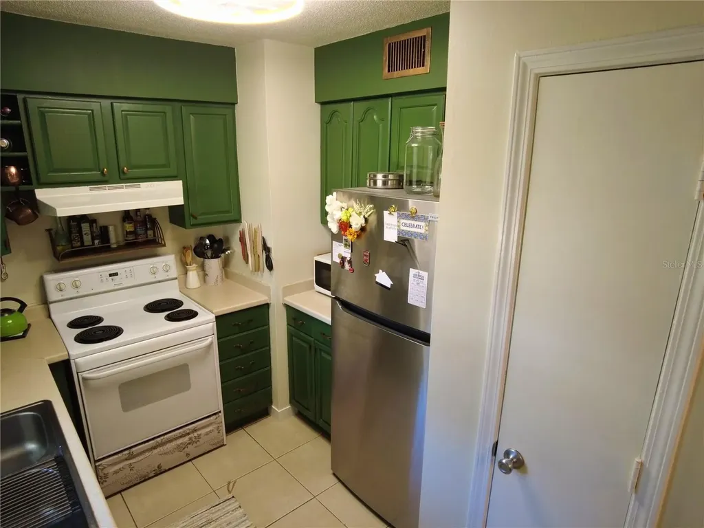 6930A Place De La Paix South Pasadena FL 33707