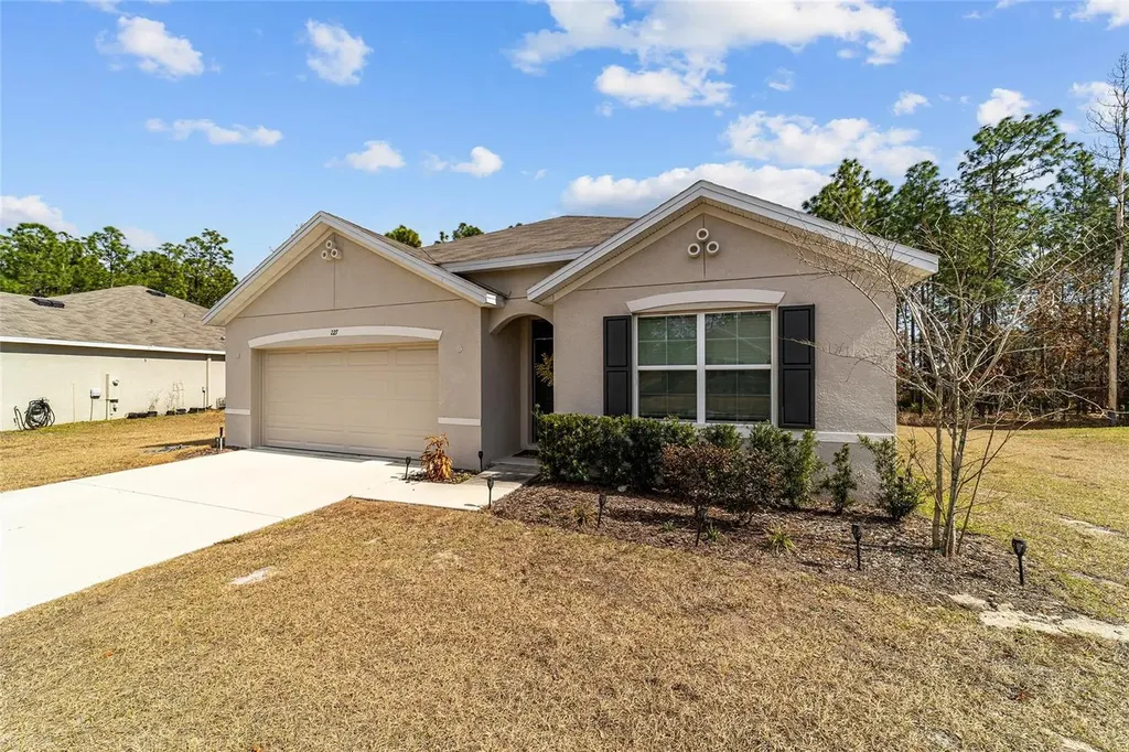 227 Hickory Course Ocala FL 34472