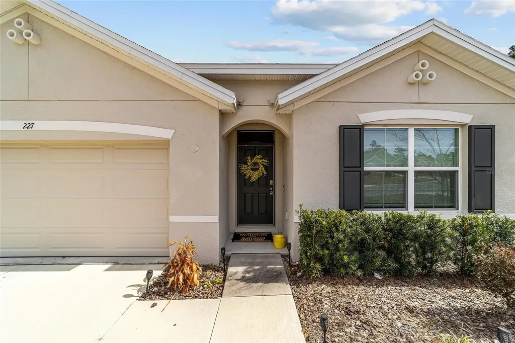 227 Hickory Course Ocala FL 34472