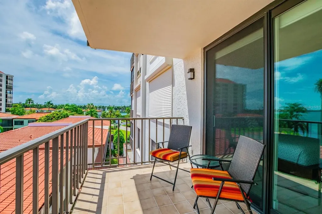 6295 Bahia Del Mar Circle St Petersburg FL 33715