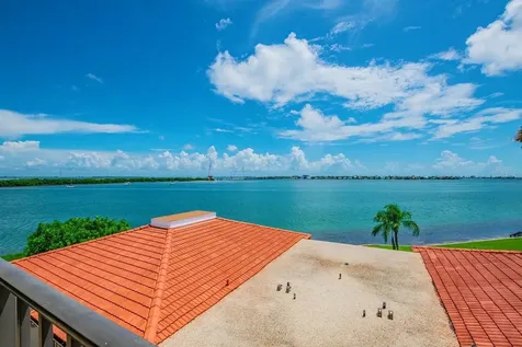 6295 Bahia Del Mar Circle St Petersburg FL 33715