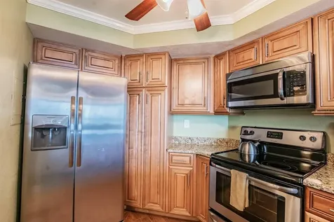 6295 Bahia Del Mar Circle St Petersburg FL 33715