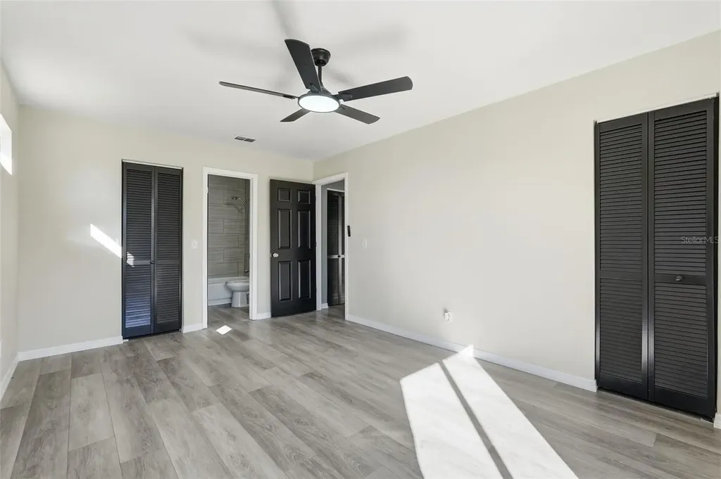 1318 Mountainview Tampa FL 33612