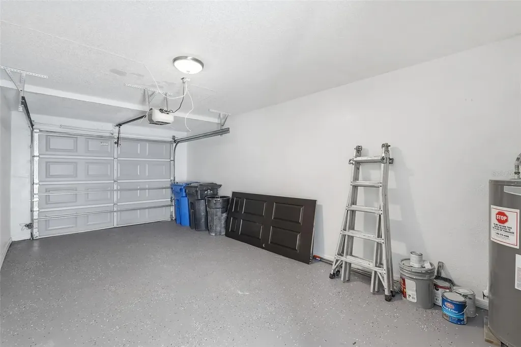 1318 Mountainview Tampa FL 33612