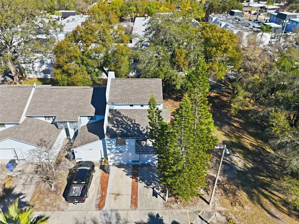 1318 Mountainview Tampa FL 33612