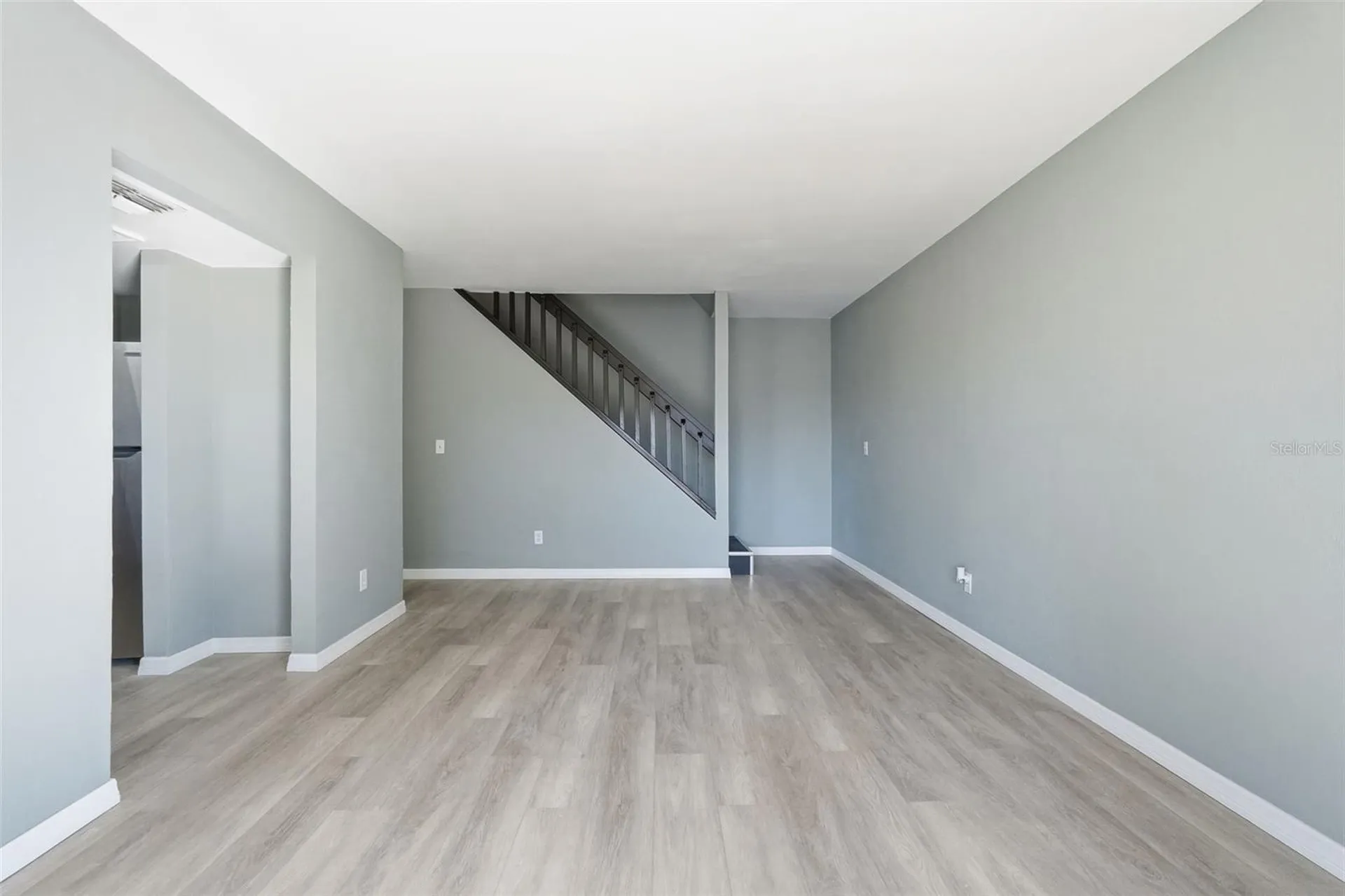 1318 Mountainview Tampa FL 33612