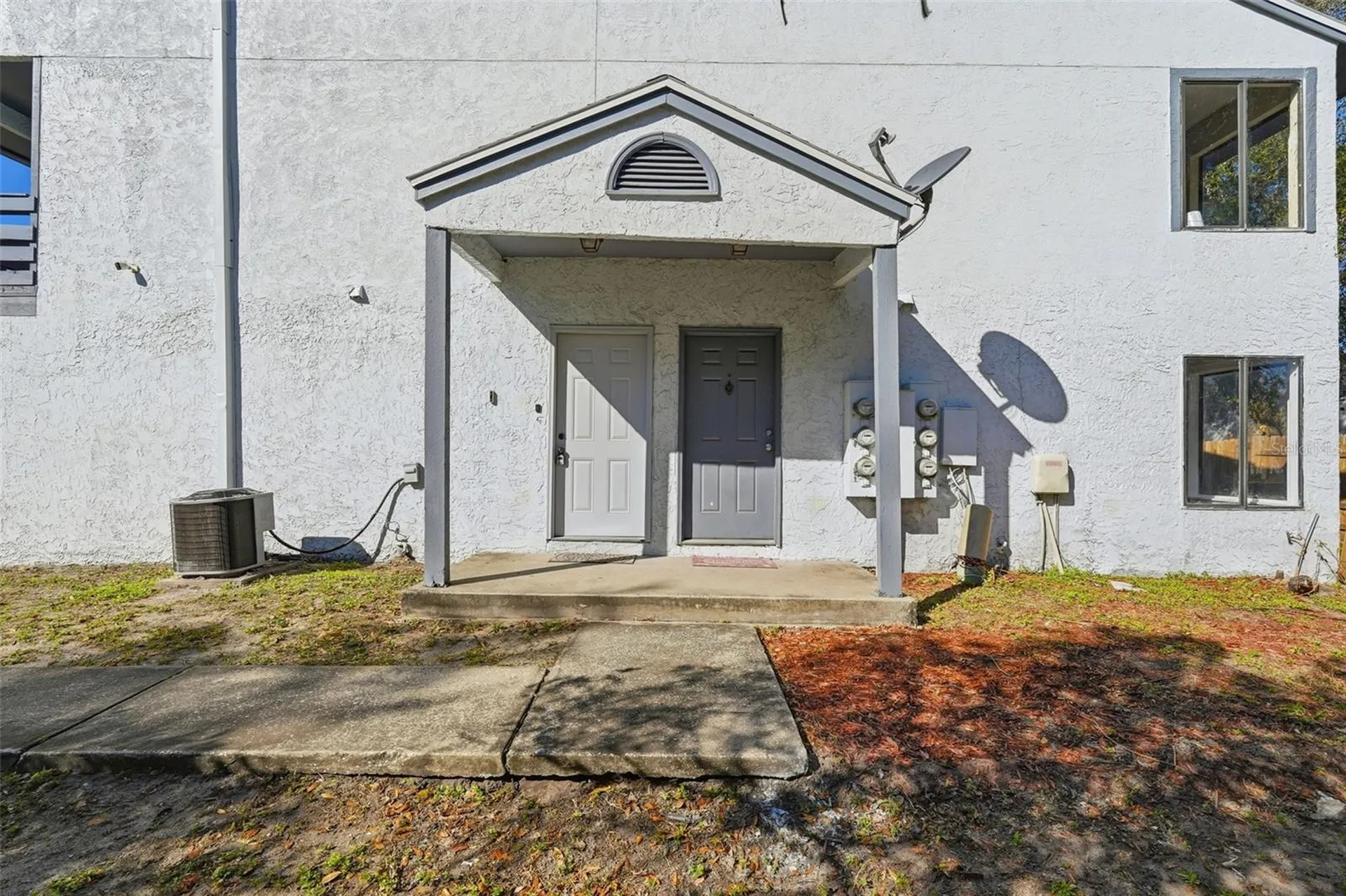 1318 Mountainview Tampa FL 33612