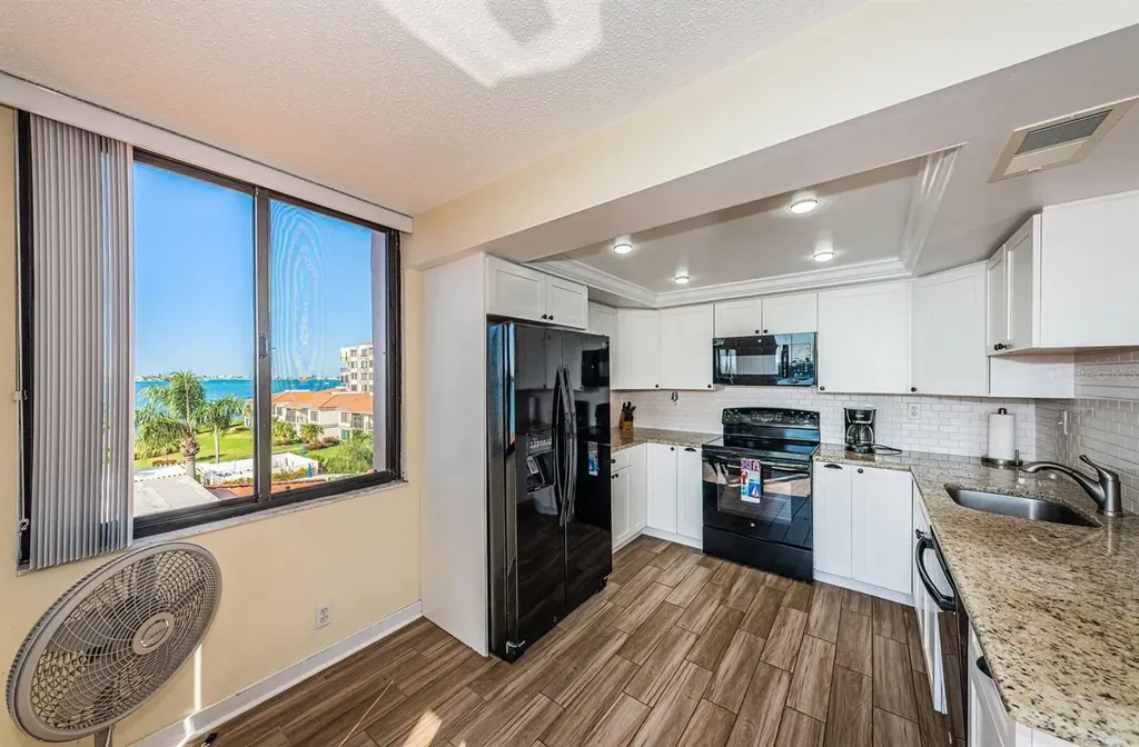 6357 Bahia Del Mar Boulevard St Petersburg FL 33715