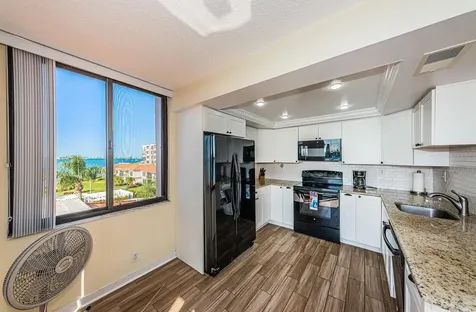 6357 Bahia Del Mar Boulevard St Petersburg FL 33715