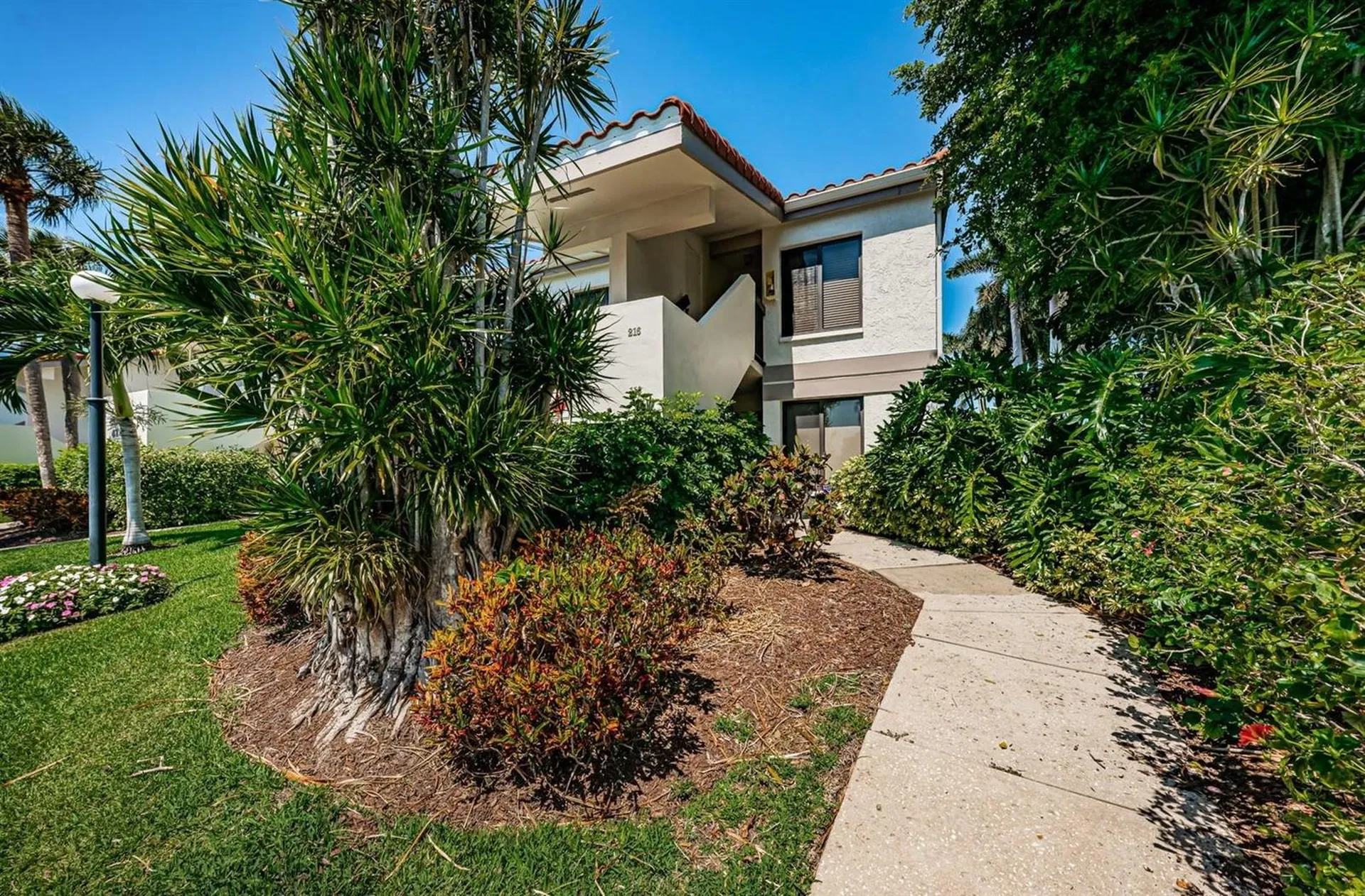 6273 Bahia Del Mar Boulevard St Petersburg FL 33715