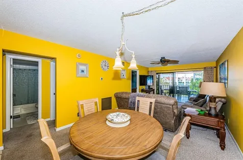 6273 Bahia Del Mar Boulevard St Petersburg FL 33715