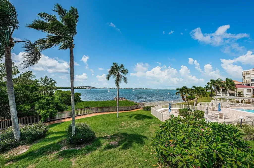 6365 Bahia Del Mar Boulevard St Petersburg FL 33715