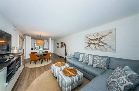 6365 Bahia Del Mar Boulevard St Petersburg FL 33715