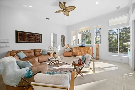 10147 Cherry Hills Avenue Circle Bradenton FL 34202