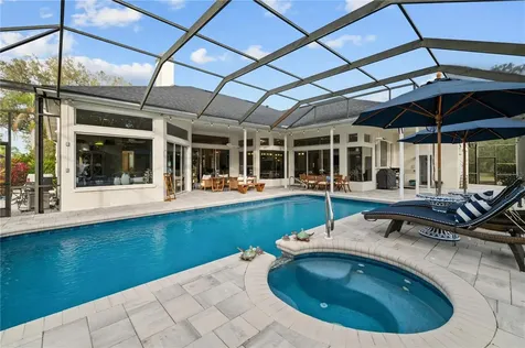 10147 Cherry Hills Avenue Circle Bradenton FL 34202