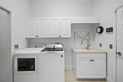 10147 Cherry Hills Avenue Circle Bradenton FL 34202