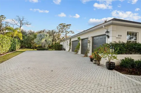 10147 Cherry Hills Avenue Circle Bradenton FL 34202