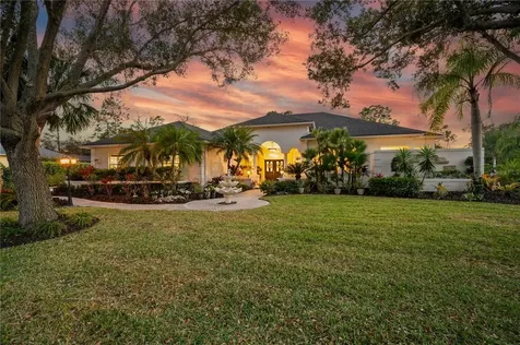 10147 Cherry Hills Avenue Circle Bradenton FL 34202