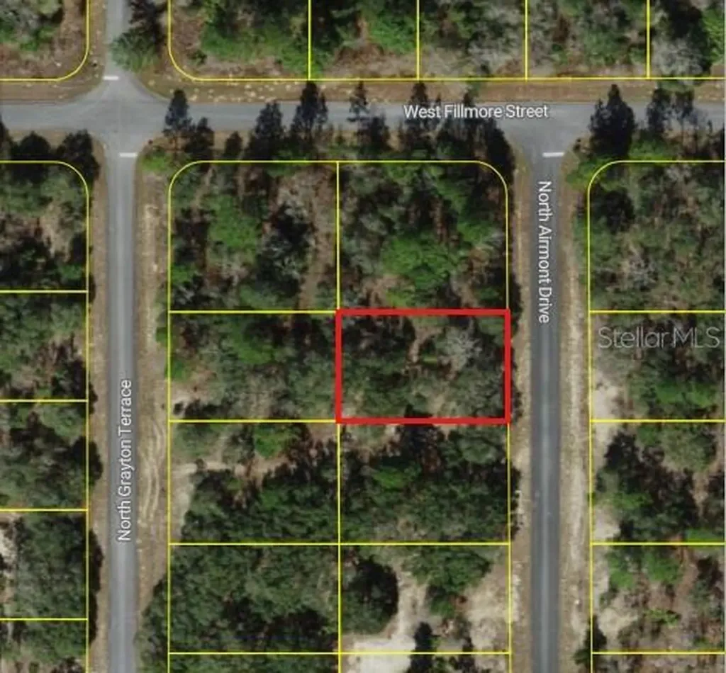 6692 N Airmont Drive Dunnellon FL 34433