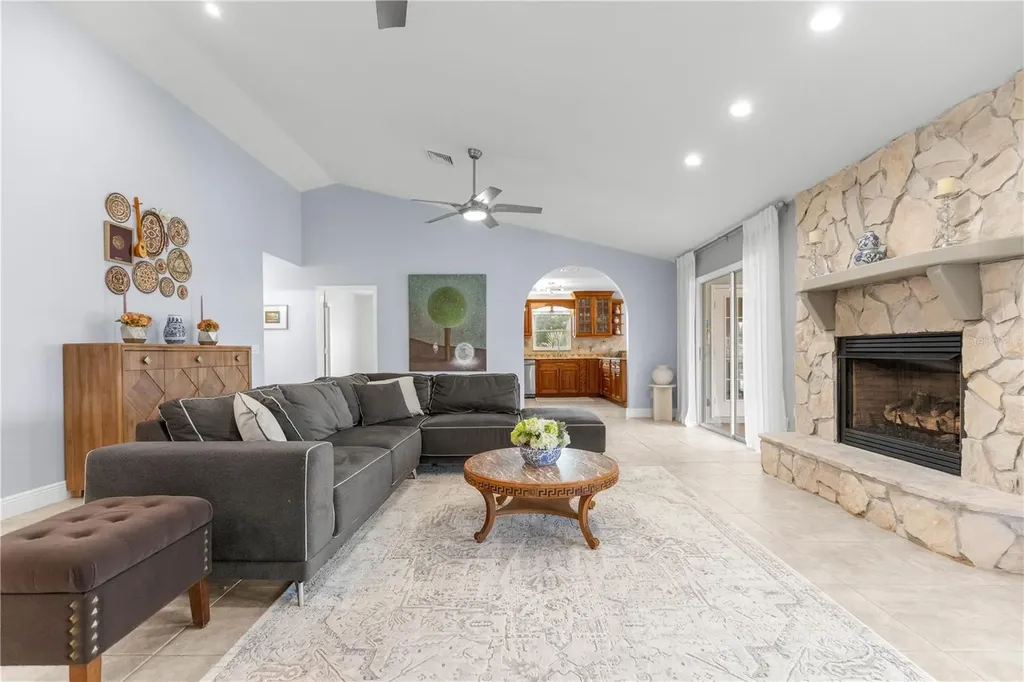 9336 County Road 125d Wildwood FL 34785