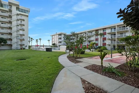 2711 N Halifax Avenue Daytona Beach FL 32118