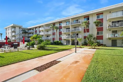 2711 N Halifax Avenue Daytona Beach FL 32118