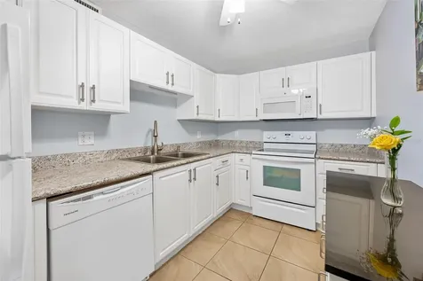 2711 N Halifax Avenue Daytona Beach FL 32118