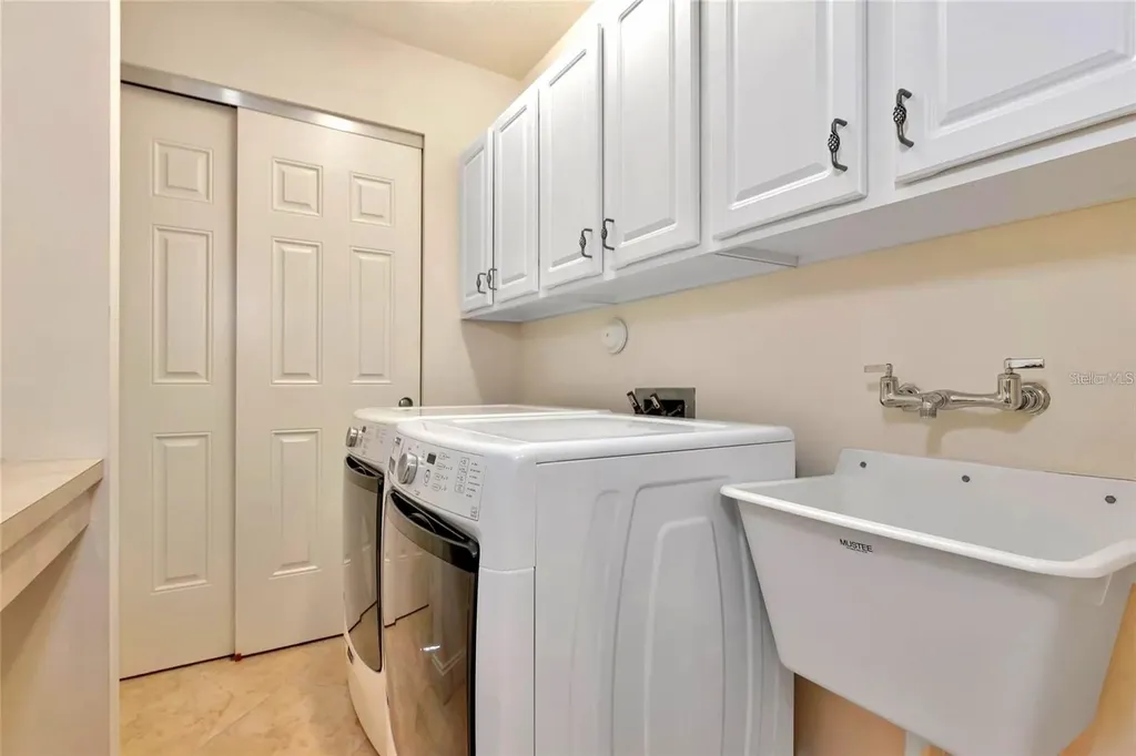 7702 Lake Vista Court Bradenton FL 34202