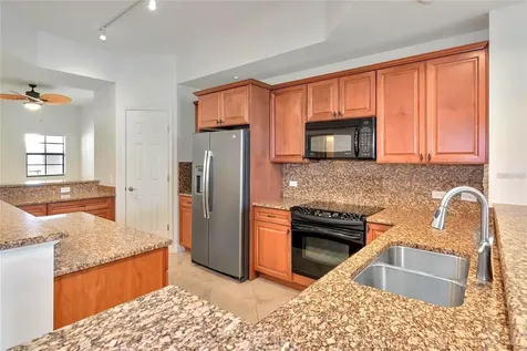 7702 Lake Vista Court Bradenton FL 34202