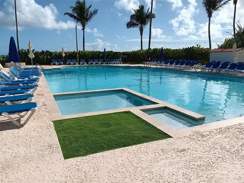 4C Cluster 2 Rio Mar Boulevard Rio Grande PR 00745