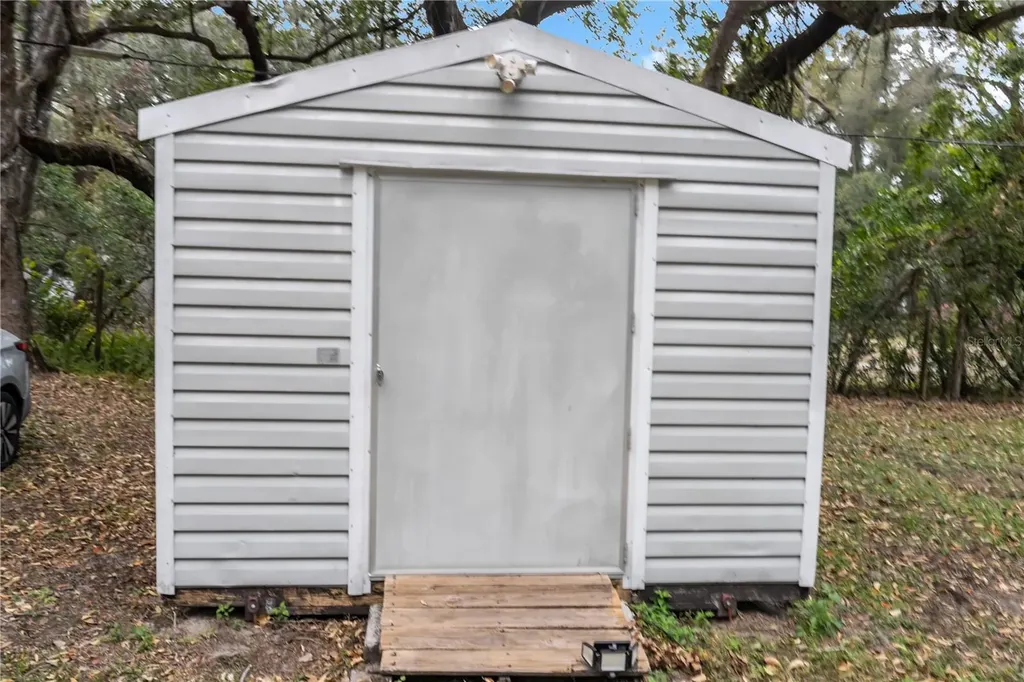 7311 20 Th Street Zephyrhills FL 33542