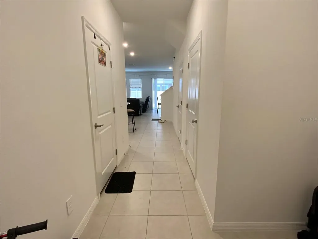10823 Fort White Court Tampa FL 33647