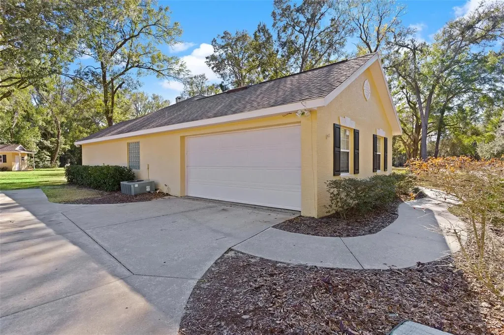 1803 Otters Pond Road Fruitland Park FL 34731