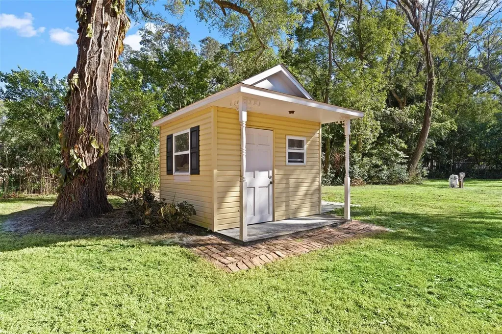 1803 Otters Pond Road Fruitland Park FL 34731