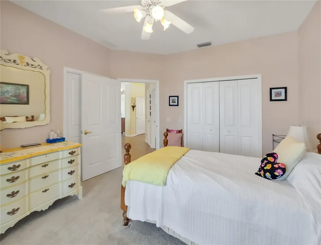 77 Hickory Loop Ocala FL 34472