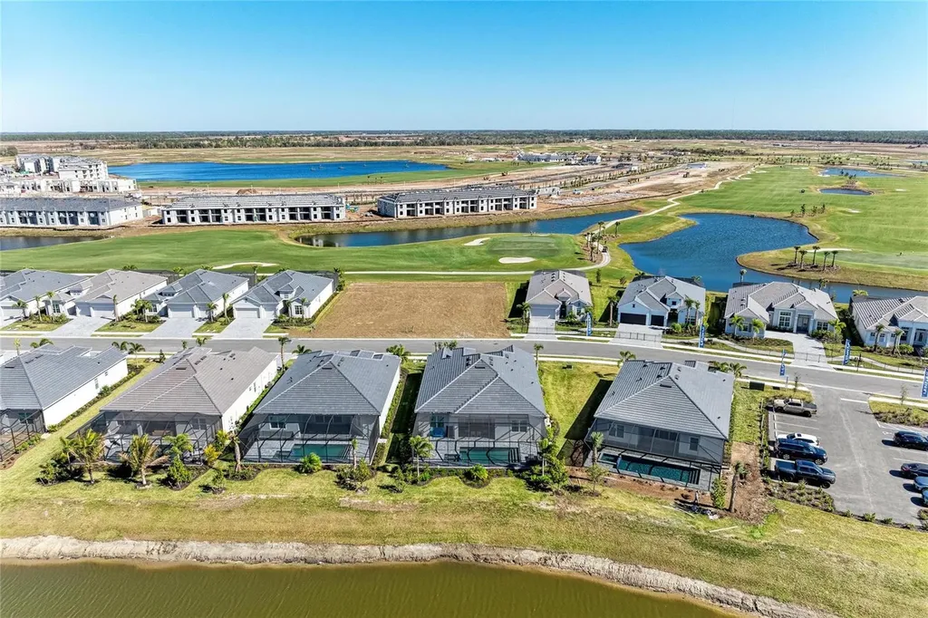 5624 Lightning Whelk Lakewood Ranch FL 34211