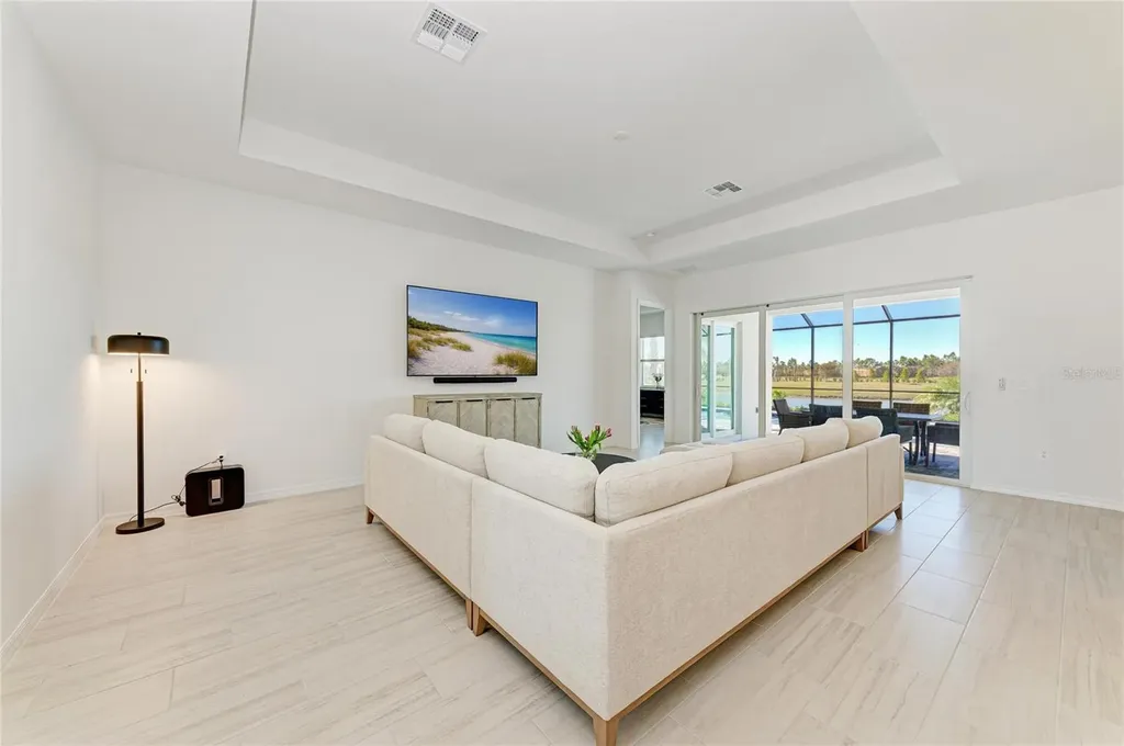 5624 Lightning Whelk Lakewood Ranch FL 34211