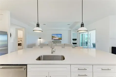 5624 Lightning Whelk Lakewood Ranch FL 34211