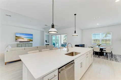 5624 Lightning Whelk Lakewood Ranch FL 34211