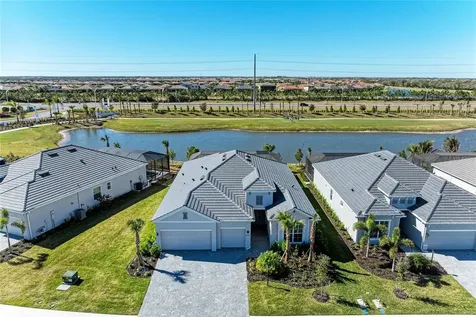 5624 Lightning Whelk Lakewood Ranch FL 34211