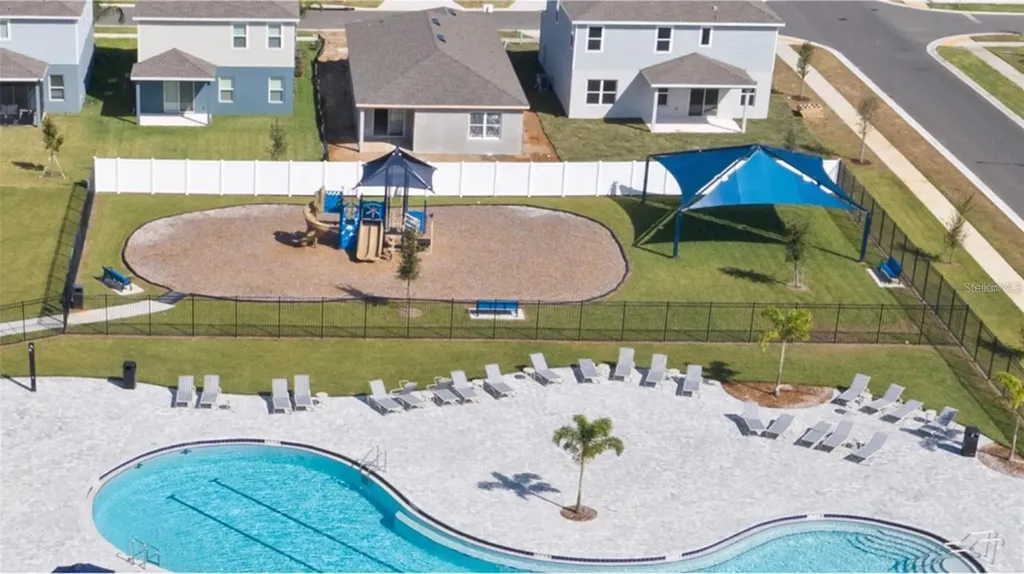 2821 Pierr Street Davenport FL 33837