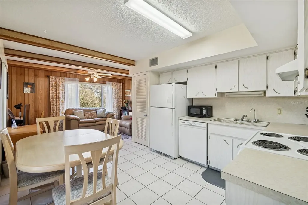 2226 Switzerland Way Clearwater FL 33763