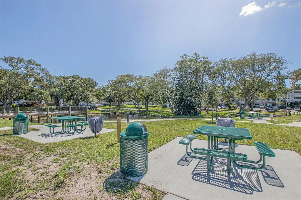 2226 Switzerland Way Clearwater FL 33763